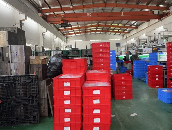 Gebrauchte Spritzgusswerkzeuge für medizinische Instrumente aus Kunststoff